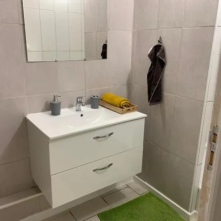Apartamento Velodrome F4 Dans 5 Lits Parking Et Piscine Partagee *